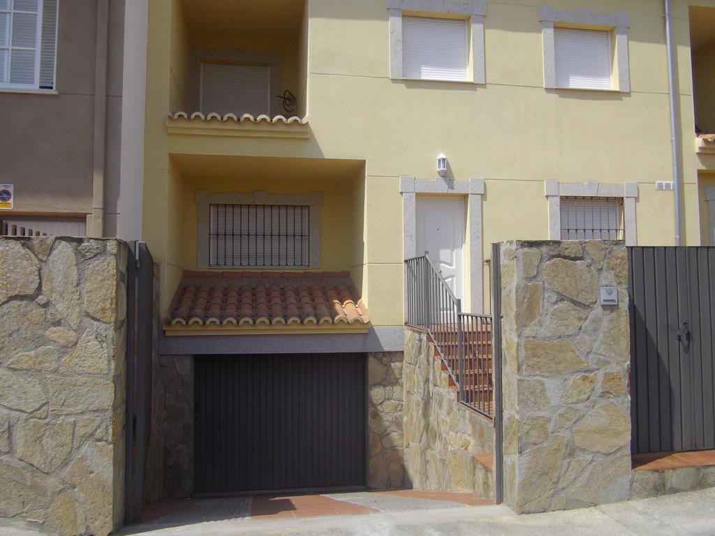 Apartamento Villa Soterrana Trujillo Exterior foto